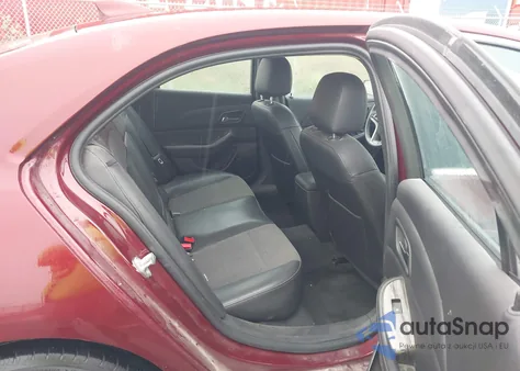 2015 Chevrolet Malibu 1Lt from USA, damaged, VIN 1G11C5SL2FF185571